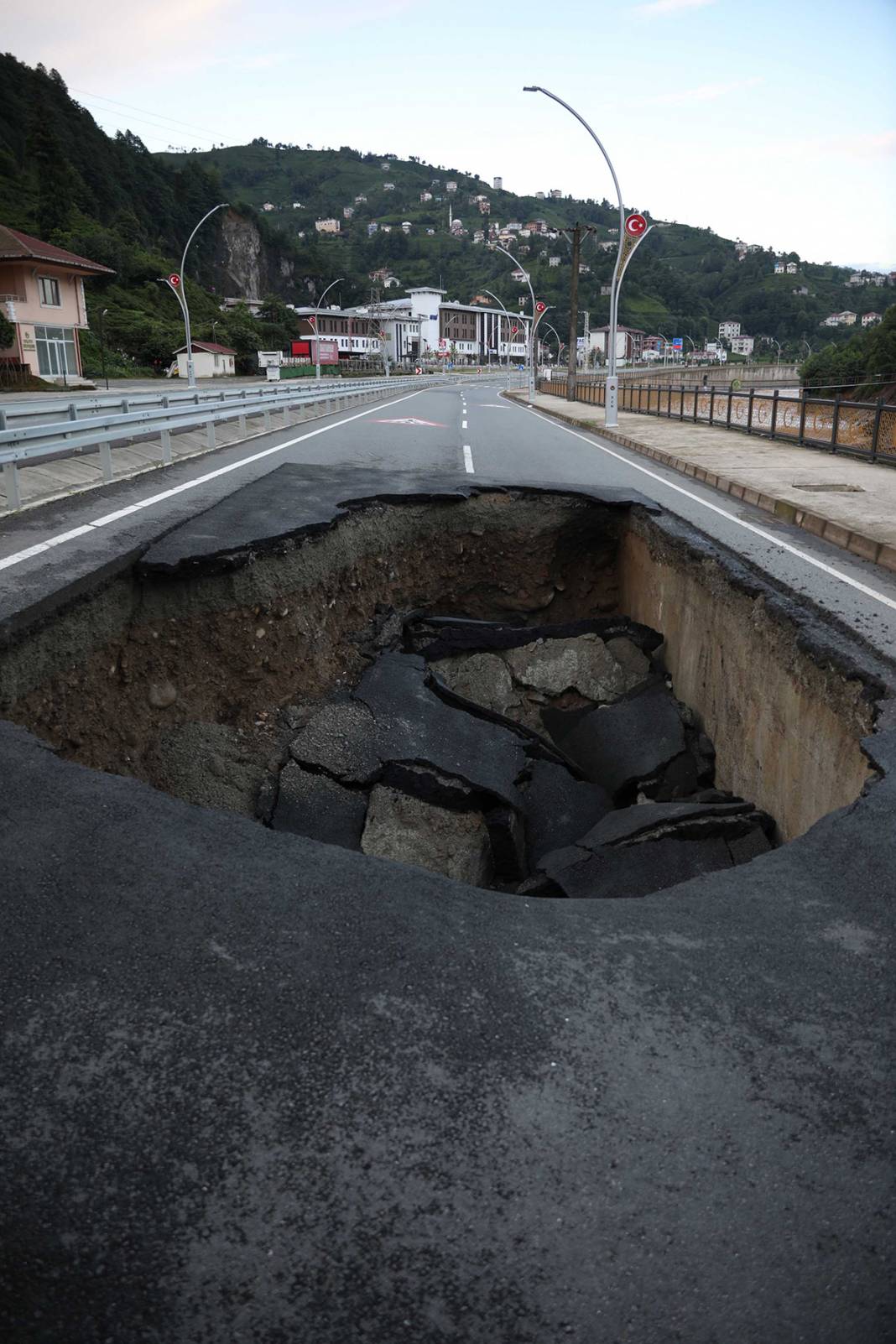 Rize'de hasarın boyutu gün ağarınca ortaya çıktı 3